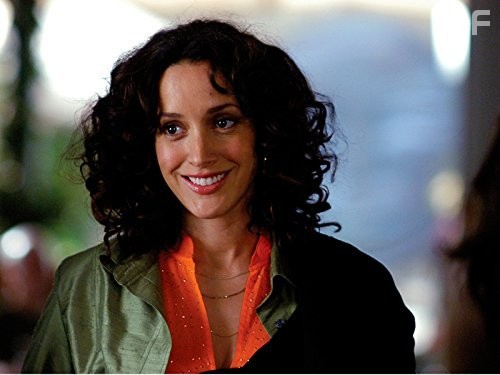 Jennifer Beals in Секс в другом городе (2004)
