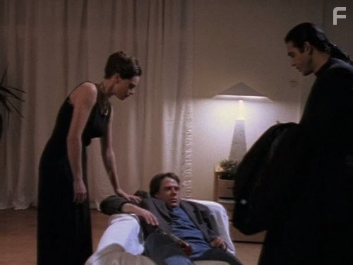 Adrian Paul in Горец (1992)