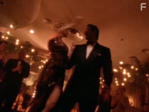 Adrian Paul in Горец (1992)