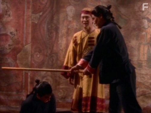 Soon-Tek Oh in Горец (1992)