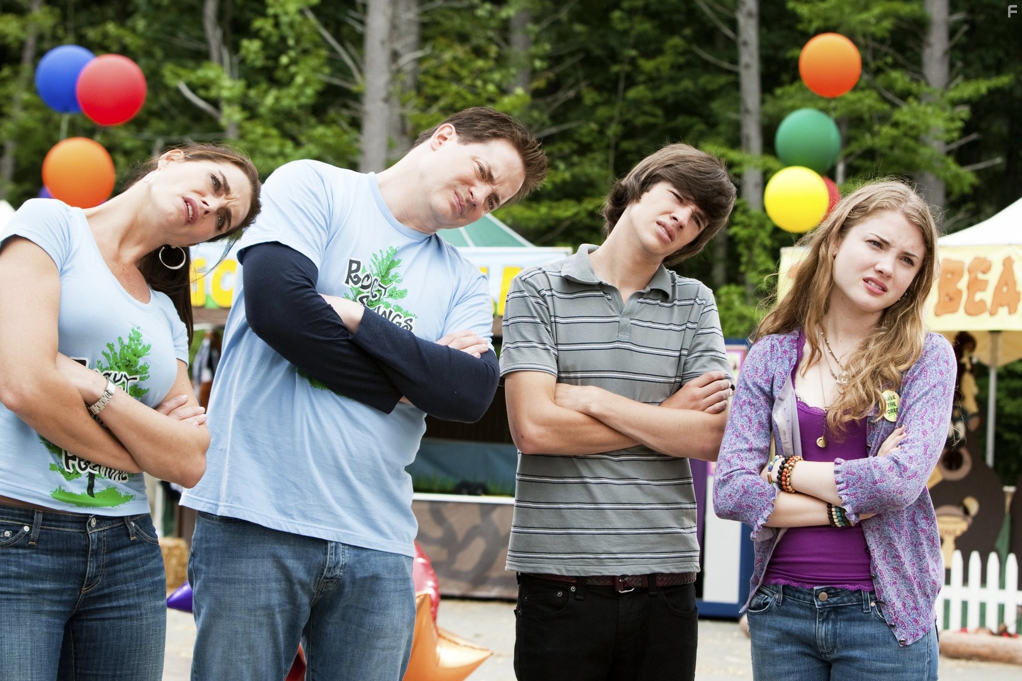 Brooke Shields, Brendan Fraser, Skyler Samuels, and Matt Prokop in Месть пушистых (2010)