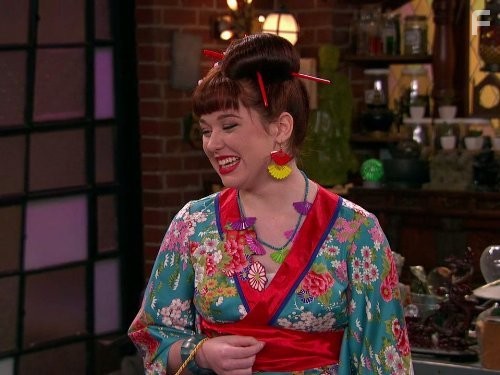 Jennifer Stone in Boлшебники из Bэйверли (2007)