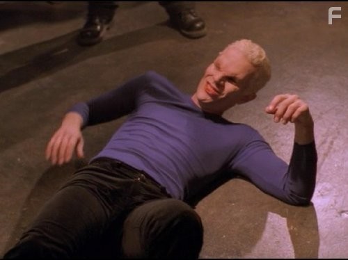 Баффи – истребительница вампиров