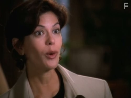 Teri Hatcher in Лоис и Кларк: Новые приключения Супермена (1993)
