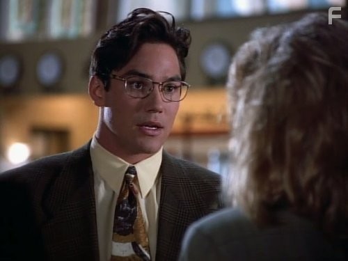Dean Cain in Лоис и Кларк: Новые приключения Супермена (1993)