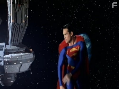 Dean Cain in Лоис и Кларк: Новые приключения Супермена (1993)