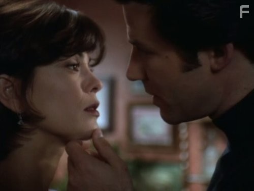 Teri Hatcher in Лоис и Кларк: Новые приключения Супермена (1993)