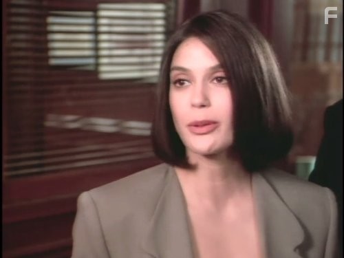 Teri Hatcher in Лоис и Кларк: Новые приключения Супермена (1993)