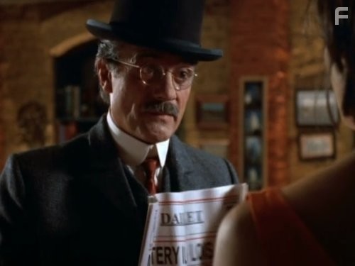 Terry Kiser in Лоис и Кларк: Новые приключения Супермена (1993)