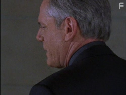 Eugene Robert Glazer in Ее звали Никита (1997)