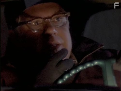 Maury Chaykin in Ее звали Никита (1997)