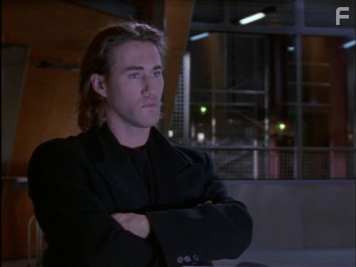 Roy Dupuis in Ее звали Никита (1997)