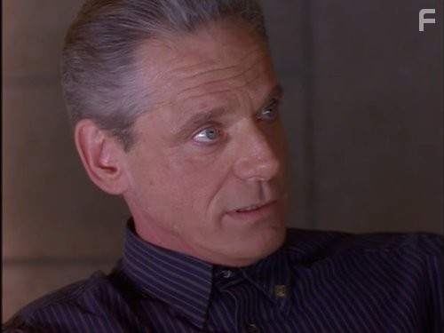 Eugene Robert Glazer in Ее звали Никита (1997)