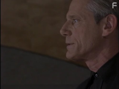 Eugene Robert Glazer in Ее звали Никита (1997)