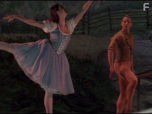 Summer Glau in Ангел (1999)