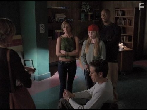 Charisma Carpenter, Alexis Denisof, and J. August Richards in Ангел (1999)