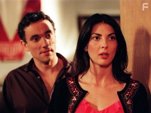 Gina Bellman and Ben Miles in Любовь на шестерых (2000)