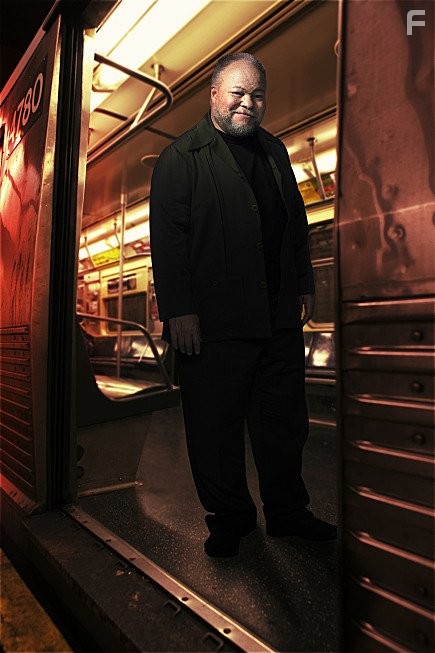 Stephen Henderson in Бессмертный (2008)