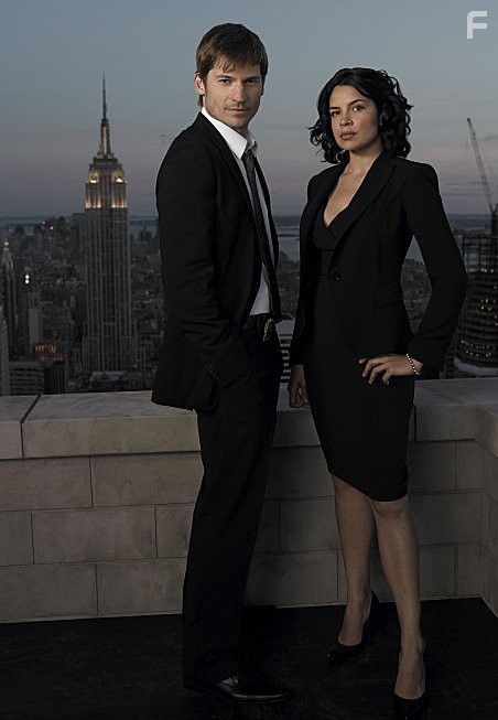 Nikolaj Coster-Waldau and Zuleikha Robinson in Бессмертный (2008)