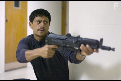 Sa?d Taghmaoui in Узнай врага (2005)