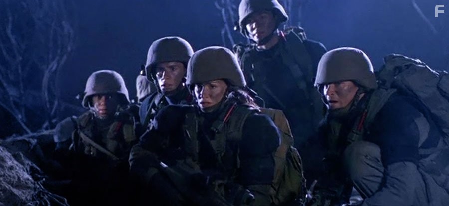 Lanei Chapman, Kristen Cloke, Joel de la Fuente, Rodney Rowland, and Morgan Weisser in Космос: Далекие уголки (1995)