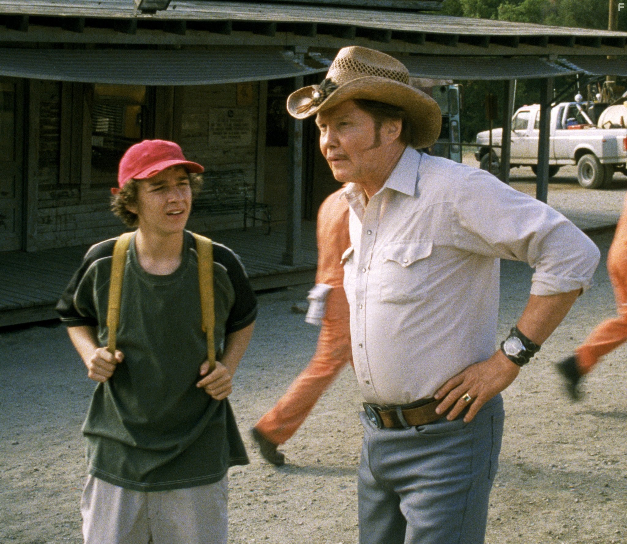 Jon Voight and Shia LaBeouf in Клад (2003)