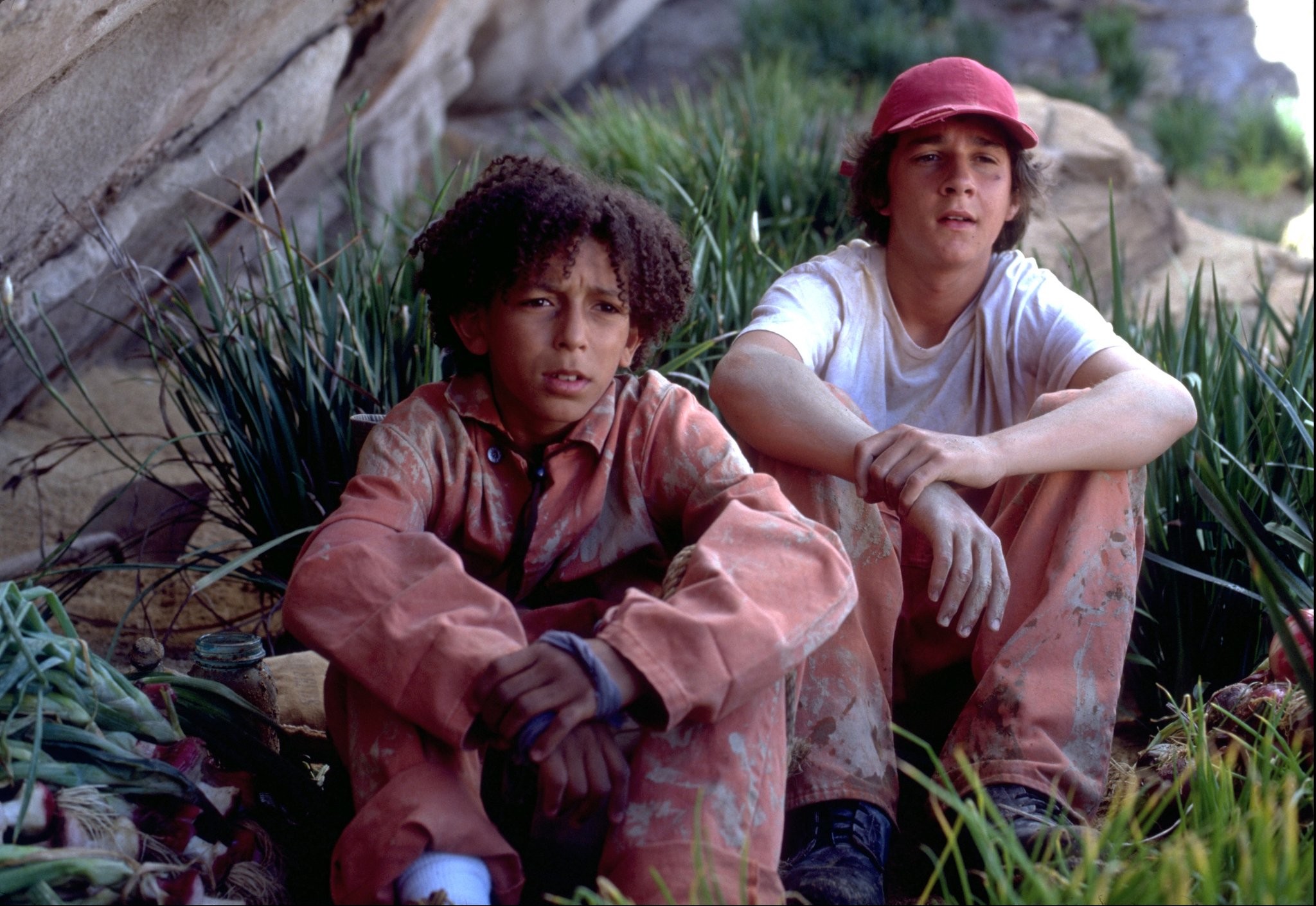 Shia LaBeouf and Khleo Thomas in Клад (2003)