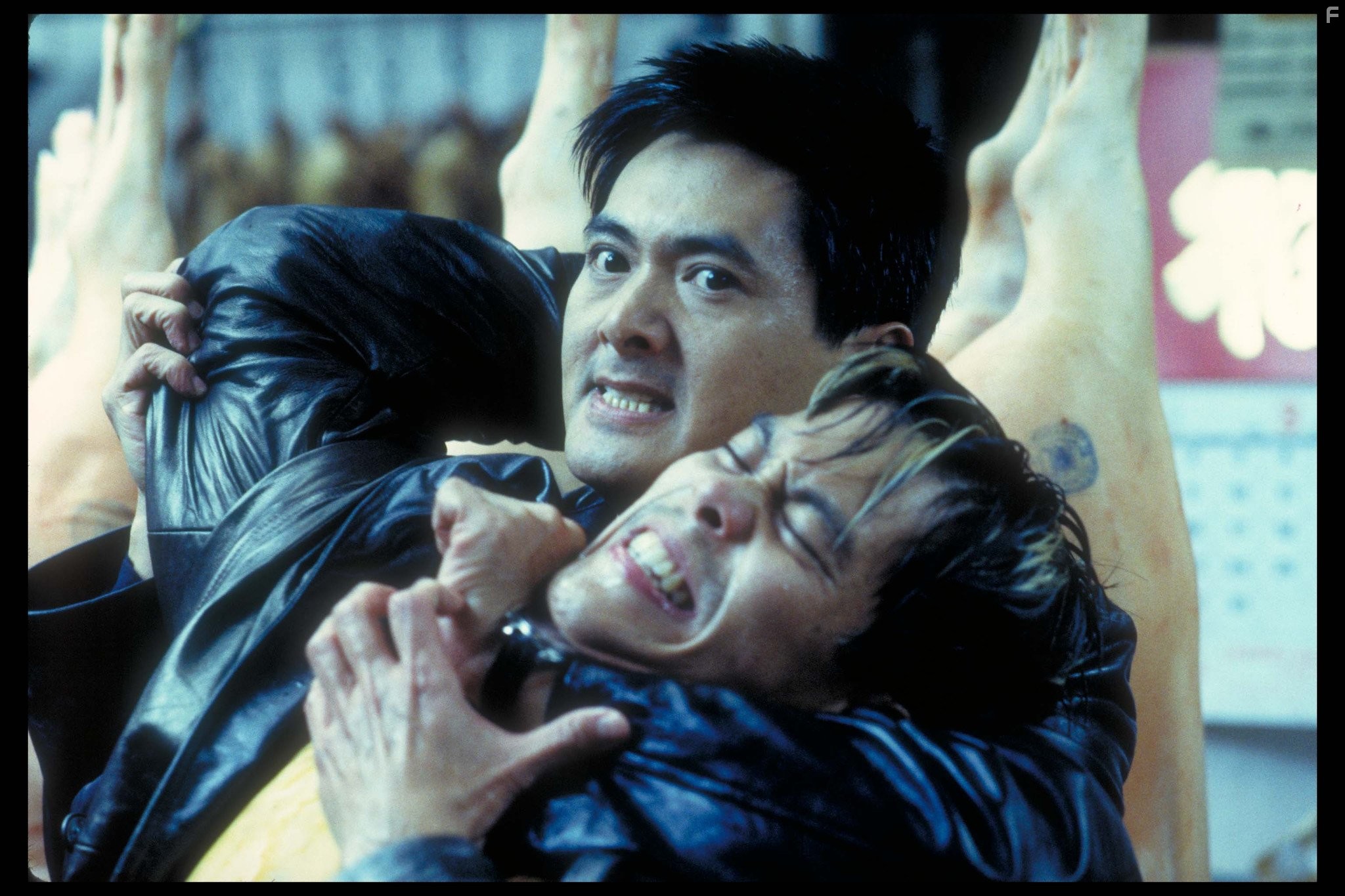 Yun-Fat Chow and Byron Mann in Коррупционер (1999)
