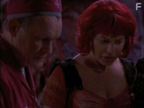 Brian Downey and Xenia Seeberg in Лексс (1997)