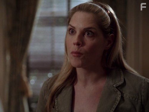 Mary McCormack in Западное крыло (1999)