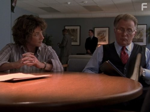Stockard Channing and Martin Sheen in Западное крыло (1999)