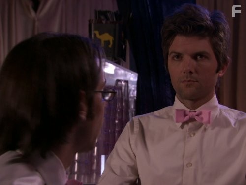 Adam Scott in Мастера вечеринок (2009)