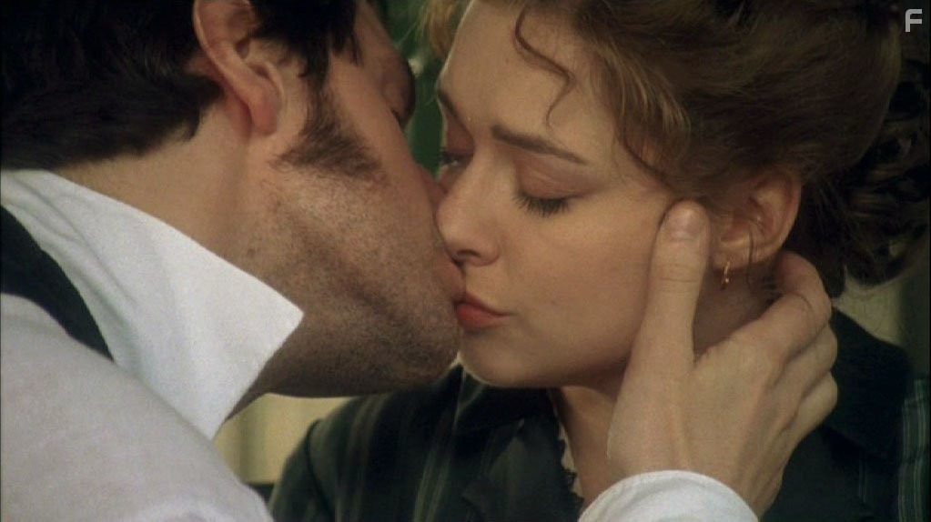 Daniela Denby-Ashe in Север и Юг (2004)