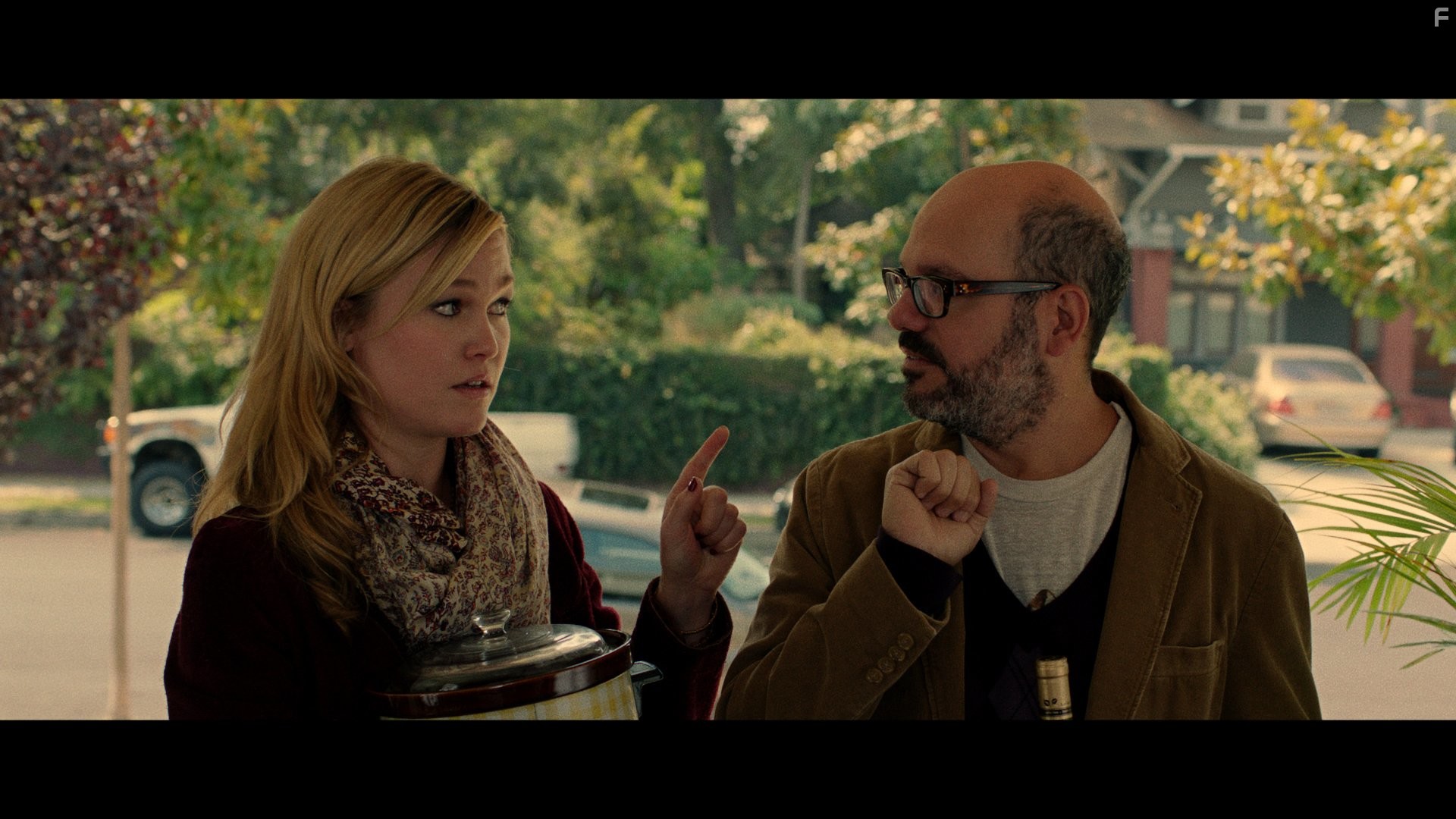 Julia Stiles and David Cross in Это катастрофа (2012)