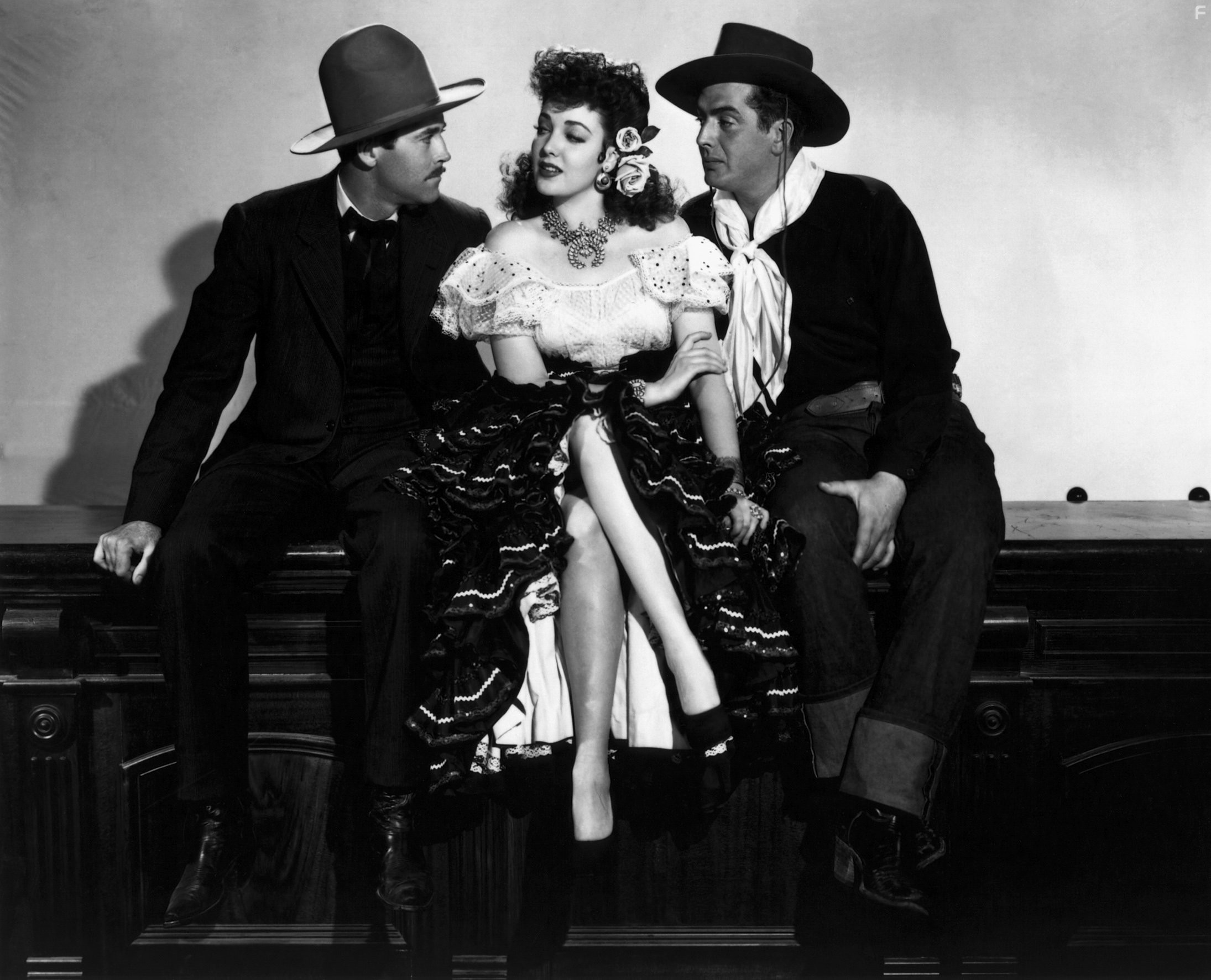 Henry Fonda, Linda Darnell, and Victor Mature in Моя дорогая Клементина (1946)