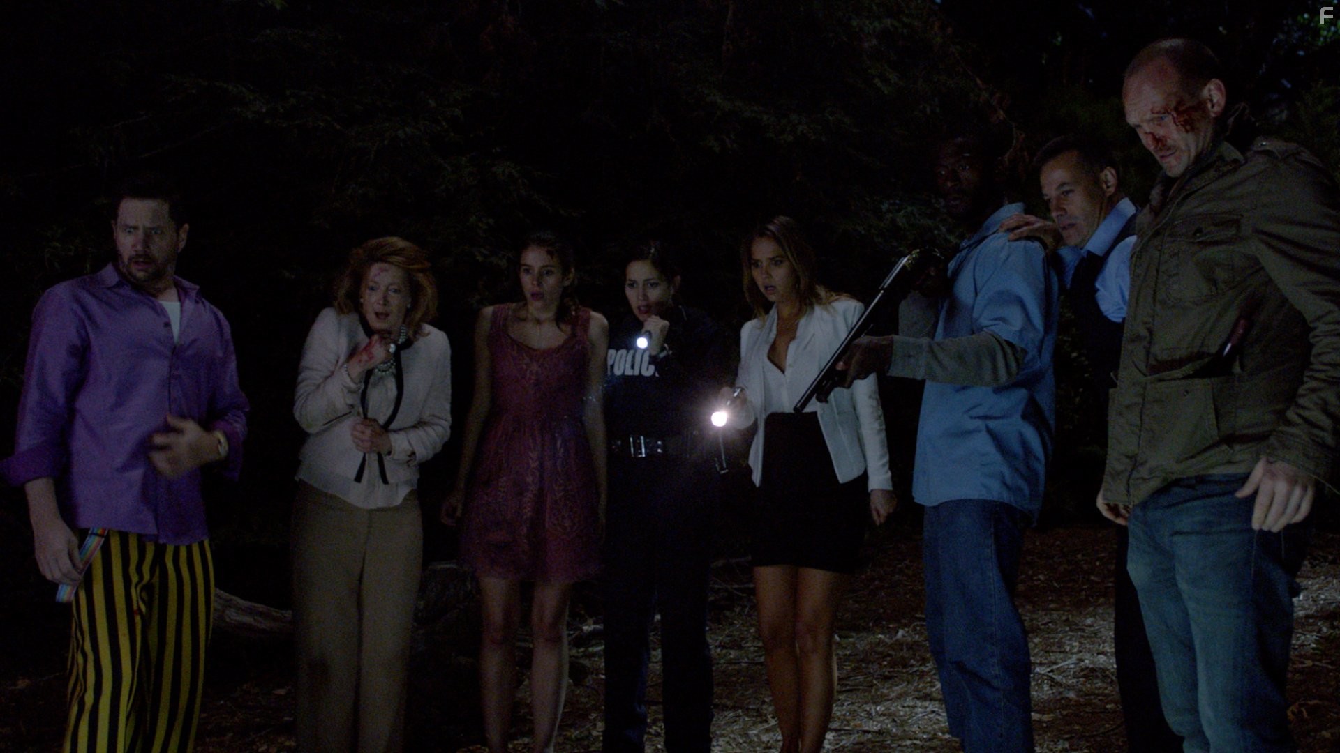 Jamie Kennedy, Sharon Lawrence, Aldis Hodge, Andrew Howard, Arielle Kebbel, Adrian Pasdar, Louise Monot, and Jaina Lee Ortiz in После (2014)