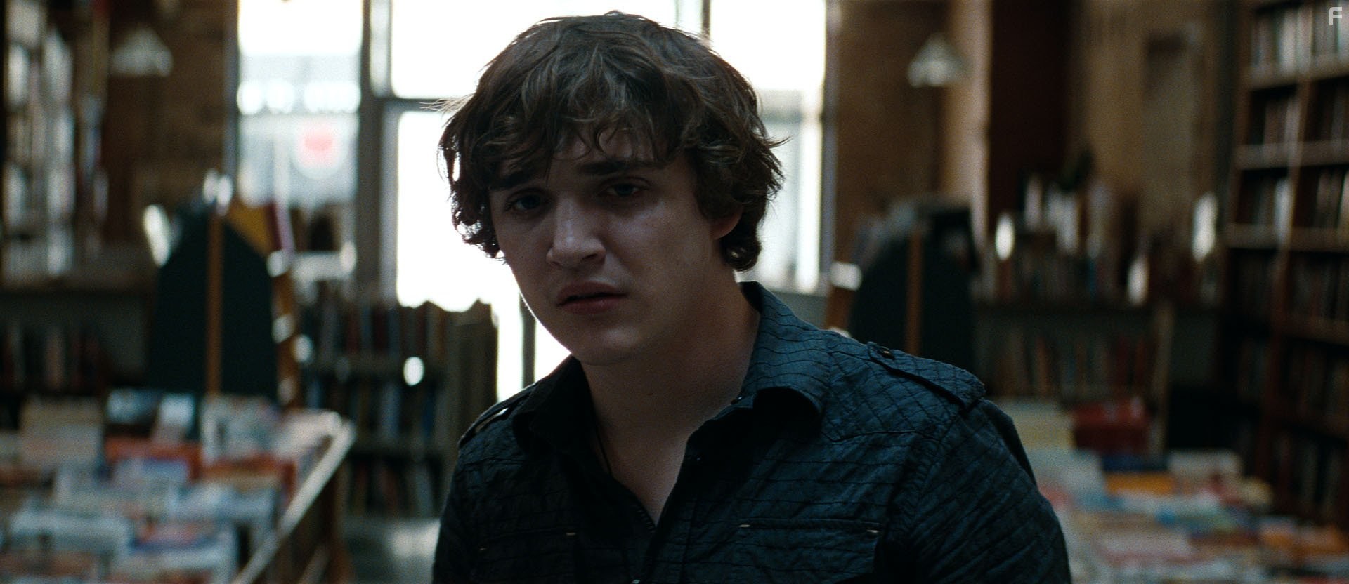 Kyle Gallner in Кошмар на улице Вязов (2010)