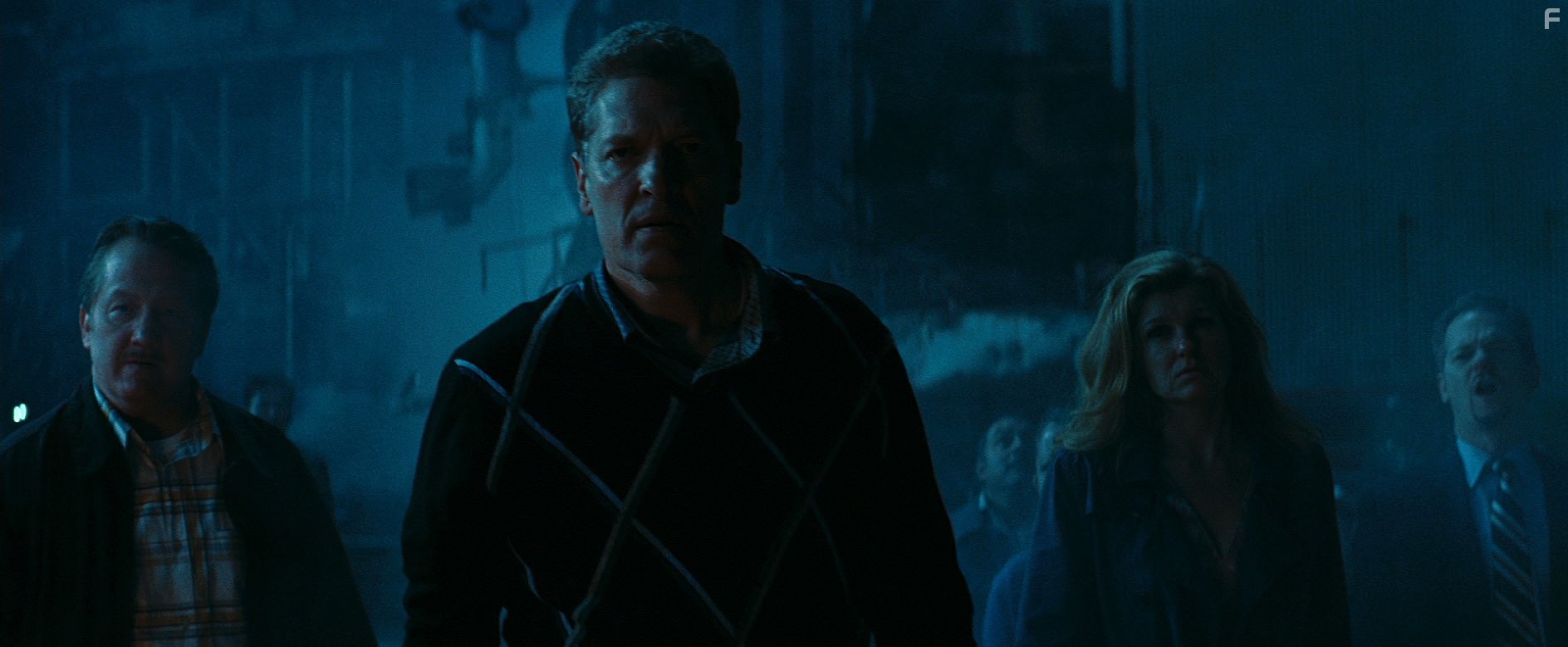 Clancy Brown, Connie Britton, and Christian Stolte in Кошмар на улице Вязов (2010)