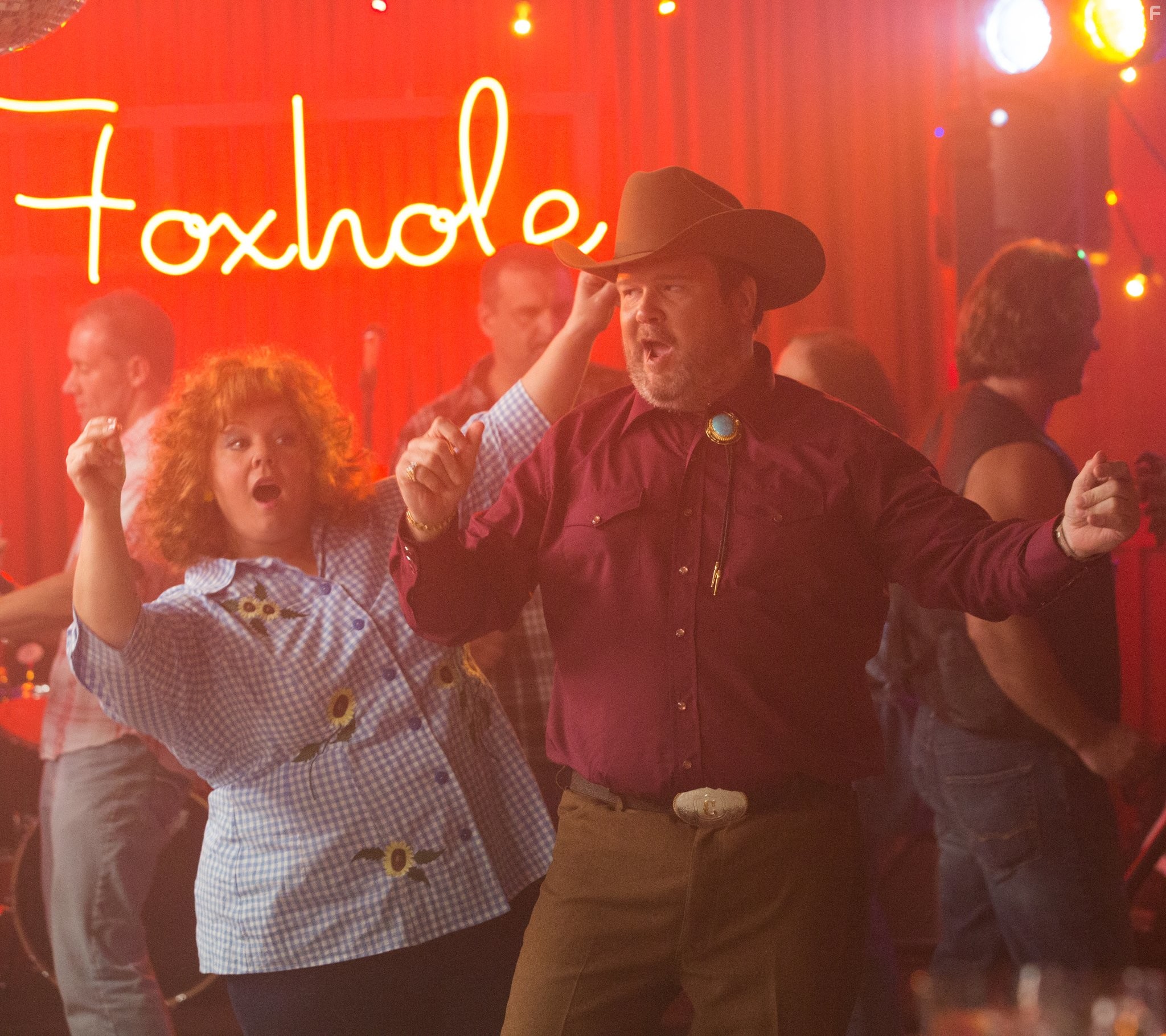 Melissa McCarthy and Eric Stonestreet in Поймай толстуху, если сможешь (2013)