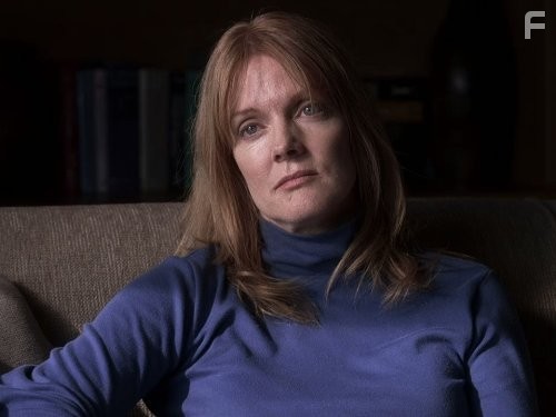 Maggie Baird in Клиент всегда мертв (2001)