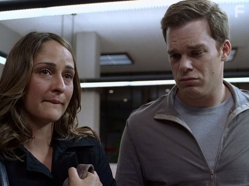 Michael C. Hall and Tina Holmes in Клиент всегда мертв (2001)