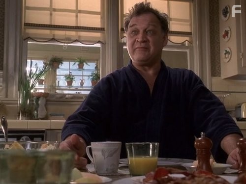 Ed O'Ross in Клиент всегда мертв (2001)