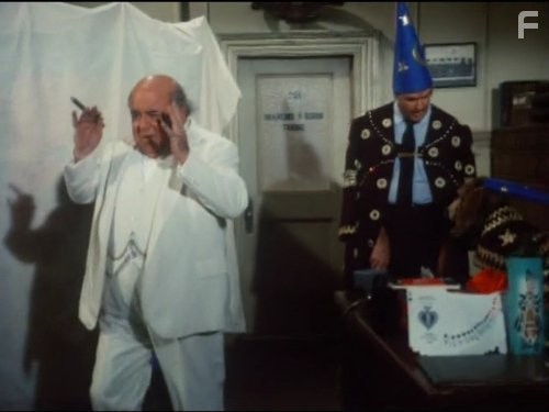 Sorrell Booke in Дюки из Хаззарда (1979)