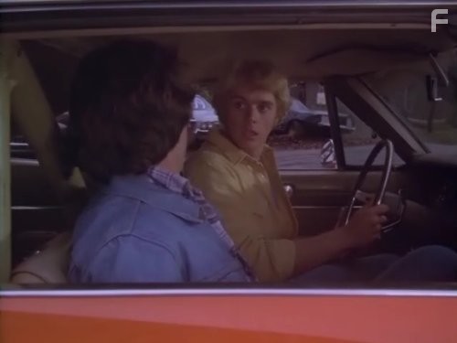 John Schneider and Tom Wopat in Дюки из Хаззарда (1979)
