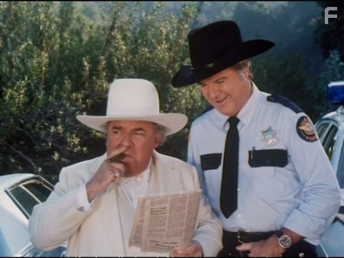 James Best and Sorrell Booke in Дюки из Хаззарда (1979)