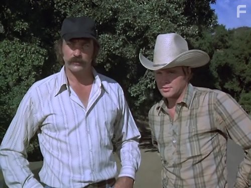 Russ McCubbin and Caskey Swaim in Дюки из Хаззарда (1979)