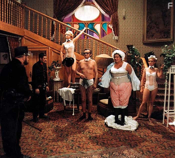 Jana Brejchov?, Karel Effa, Josef Hlinomaz, Iva Janzurov?, Helena Ruzickov?, and Jir? Sov?k in Я убил Эйнштейна, господа (1970)