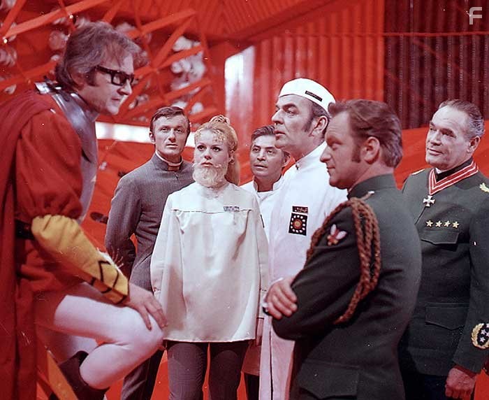 Josef Bl?ha, Radoslav Brzobohat?, Iva Janzurov?, Otto Lackovic, and Jir? Sov?k in Я убил Эйнштейна, господа (1970)