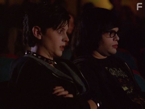 Charlie Saxton in Жеребец (2009)