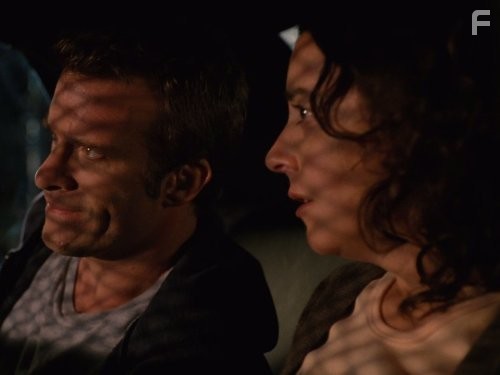 Thomas Jane and Jane Adams in Жеребец (2009)